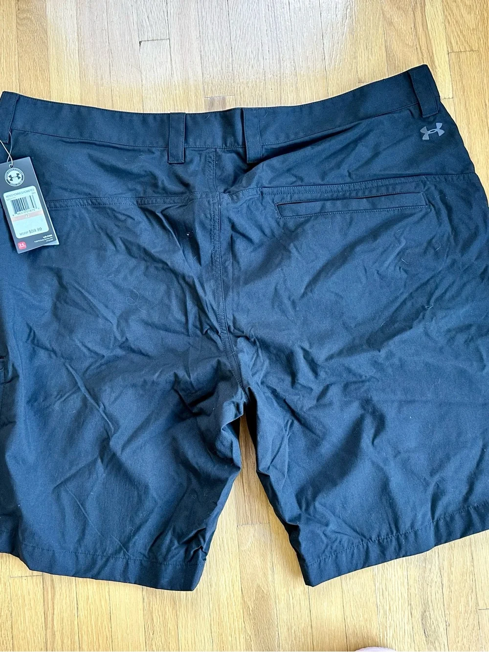 NWT Men's Under Armour Black Shorts